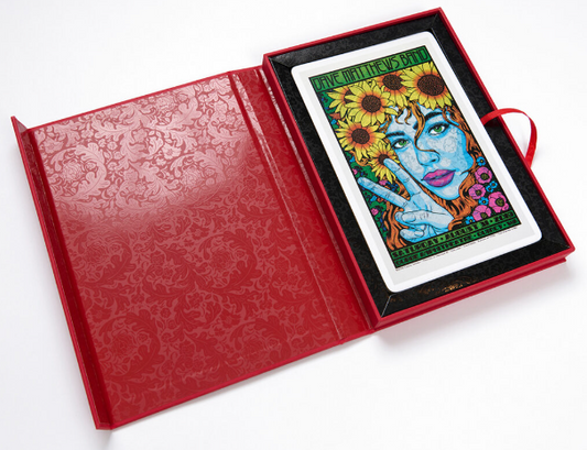 Chuck Sperry The Sperry Collectible Card Set - Series 2, 2023 Collectible Card Set Box: 7 x 10 x 1 in | Card: 5.5 x 8.5 in Edition of 1000 Includes 25 collectible cards. Designed by renown art photographer and premium book designer Shaun Roberts. Curated and published by Chuck Sperry.