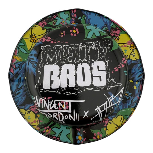 Aaron Brooks x Vincent Gordon Melty Bros
Winter Flowers Tin Tray, 2025
Approx. 5.5 in diameter | 1 in depth