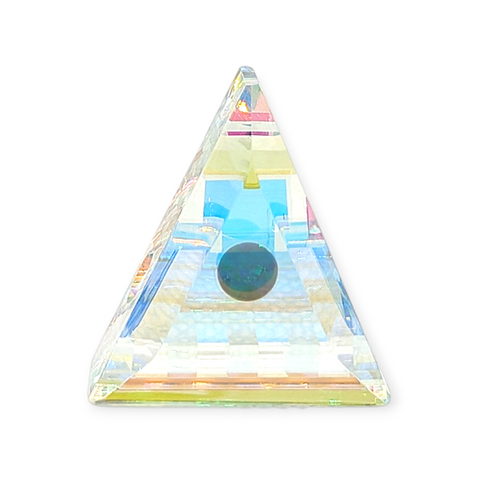 Boro Barto (Dan Barto)
Dichroic glass pendant with opal
Approx. 13 x 30 x 34 mm