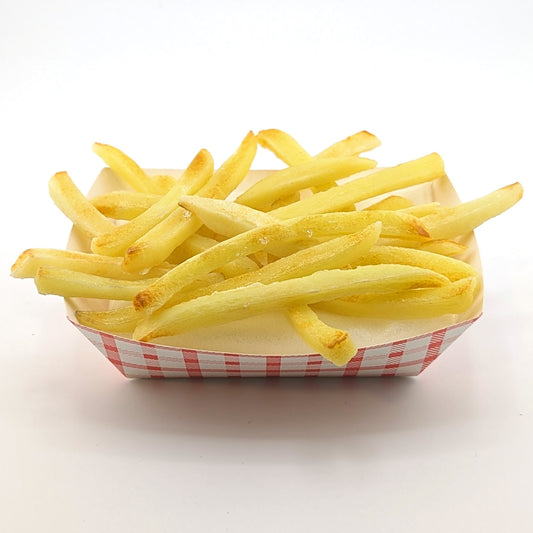 Eriko Kobayashi
Side of Fries, 2024
Glass Sculpture Set
Dimensions Vary (Approx 40 mm to 105 mm)
From Eriko Kobayashi's Hyper-Realistic Glass Food Series. Set includes 24 individual glass french fry sculptures.