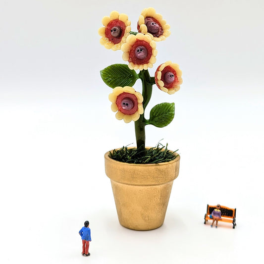 Ethan Windy
Hygien-ica Bush, 2024
Glass Sculpture
Approx. 54 mm diameter | 153 mm tall
Signed + Dated by the artist. From Ethan Windy's Giant Flowers Series