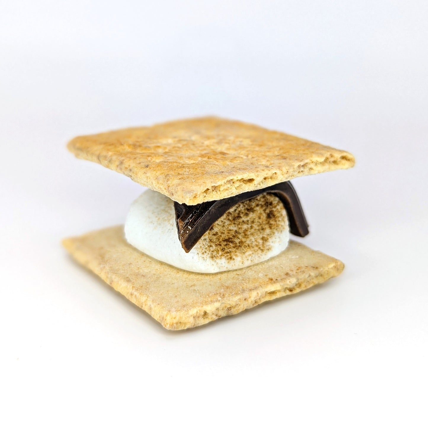 Eriko Kobayashi S'more, 2024 Glass Sculpture Approx. 55 x 58 x 31 mm  From Eriko Kobayashi's Hyper-Realistic Glass Food Series