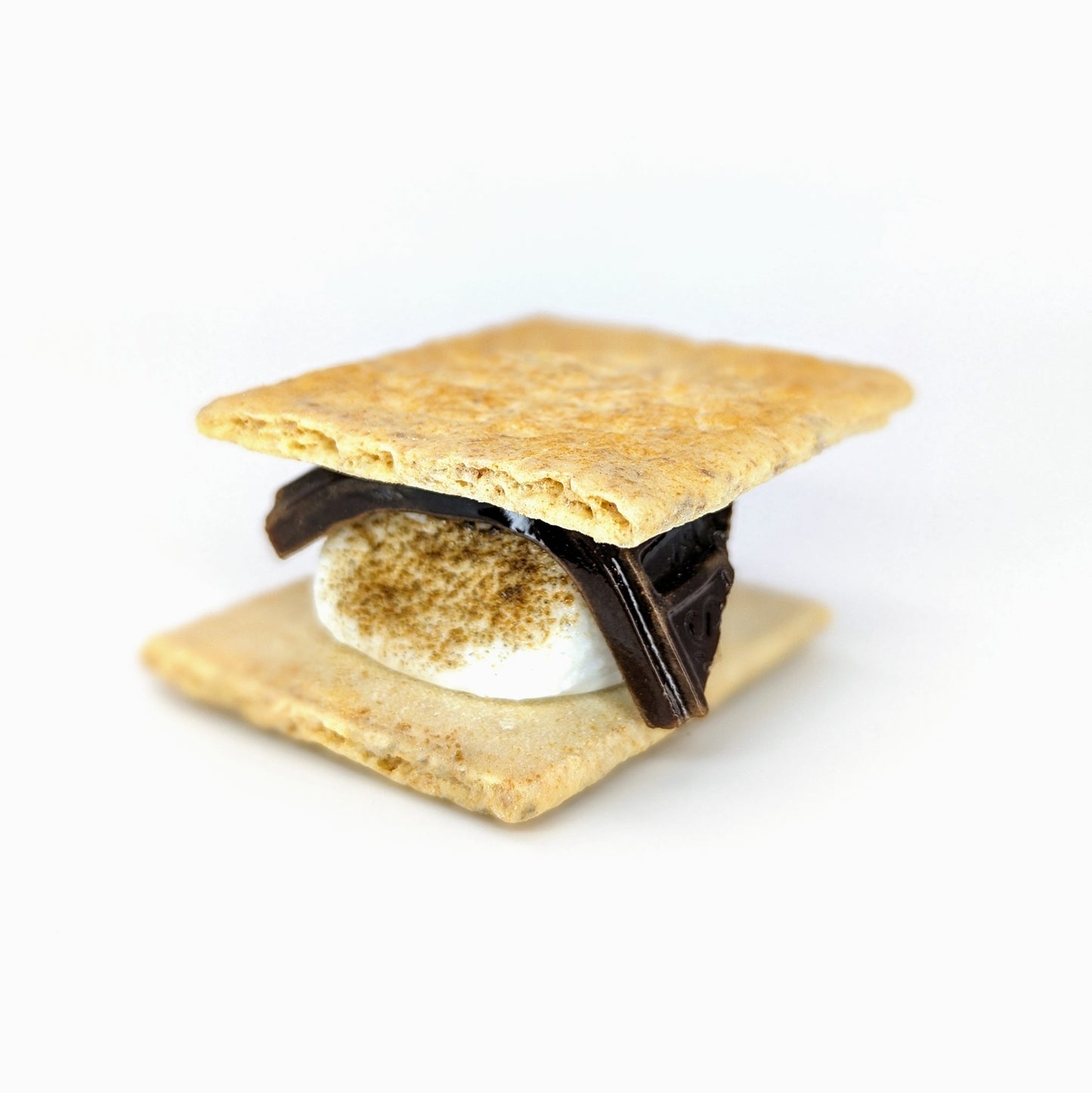 Eriko Kobayashi S'more, 2024 Glass Sculpture Approx. 55 x 58 x 31 mm  From Eriko Kobayashi's Hyper-Realistic Glass Food Series