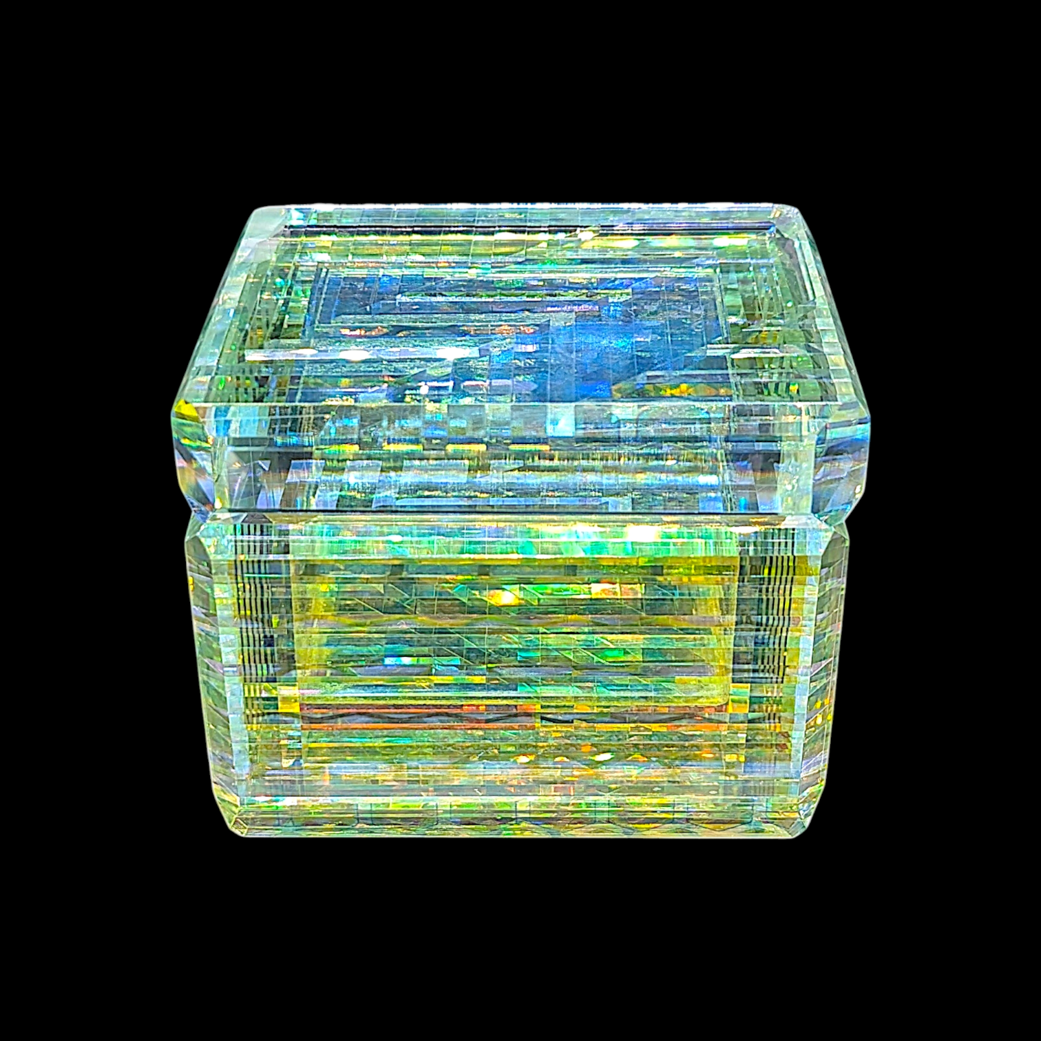 Boro Barto (Dan Barto) 
Dichroic glass pendant with opal 
Approx. 46 x 48 x 56 mm 