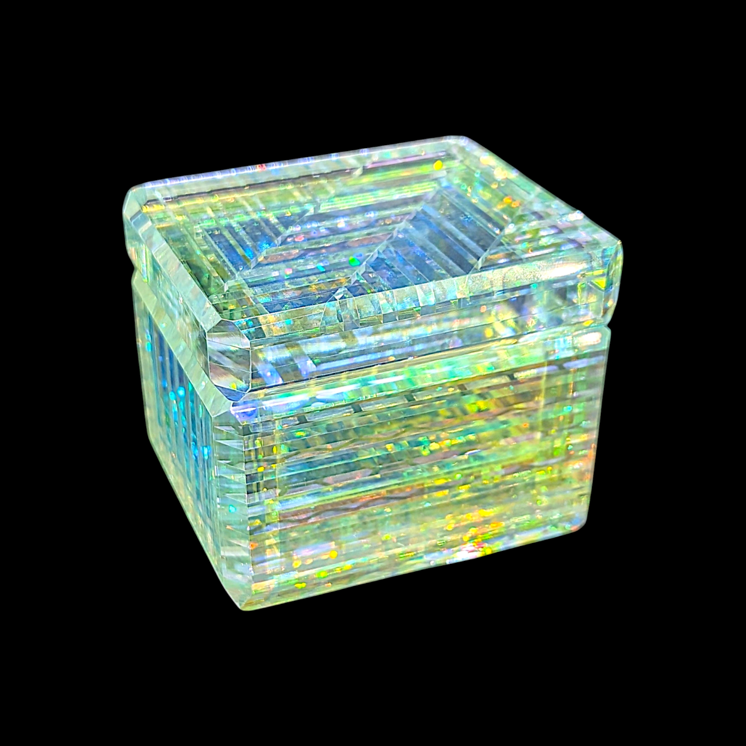 Boro Barto (Dan Barto) 
Dichroic glass pendant with opal 
Approx. 46 x 48 x 56 mm 