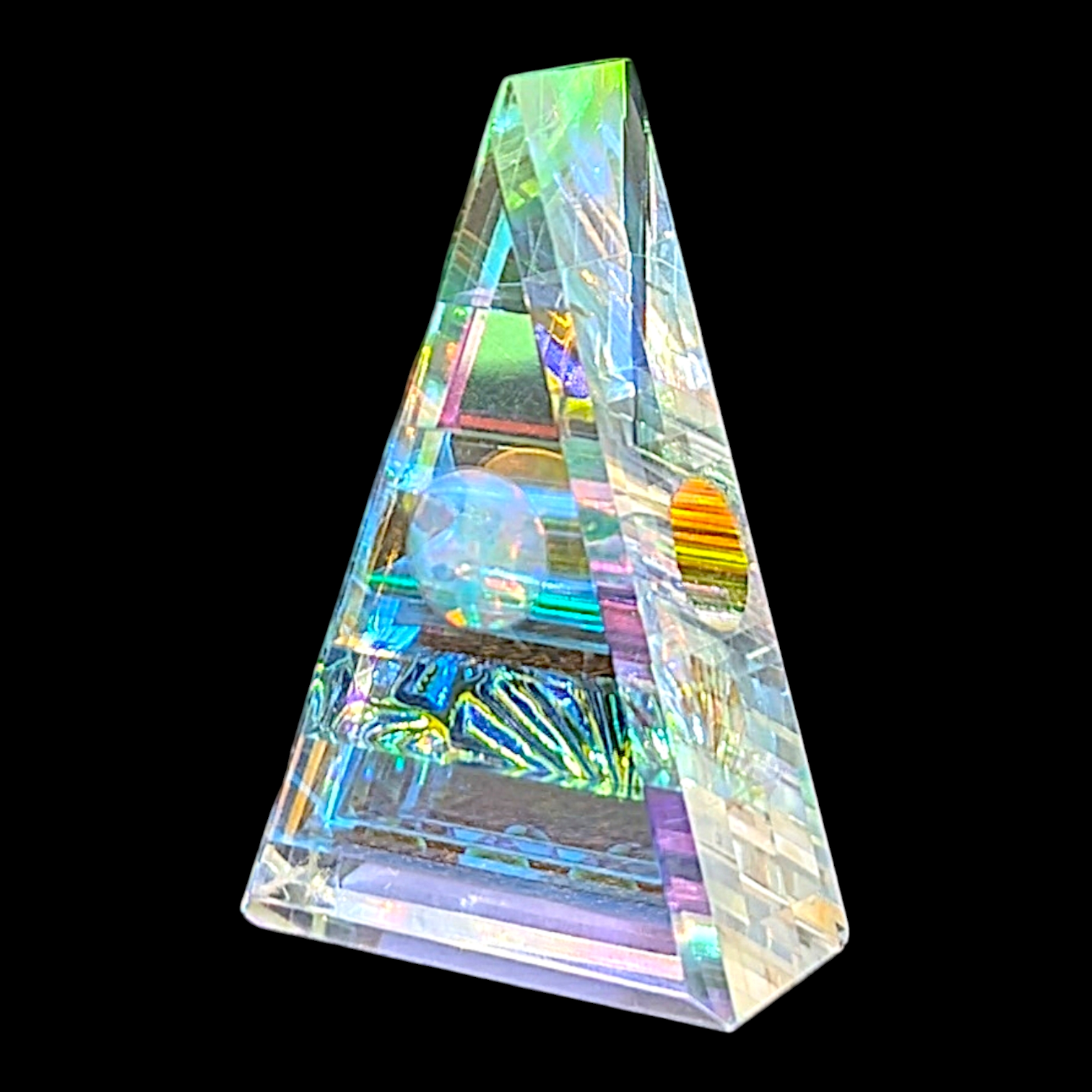 Boro Barto (Dan Barto) 
Dichroic glass pendant with opal 
Approx. 12 x 22 x 35 mm 