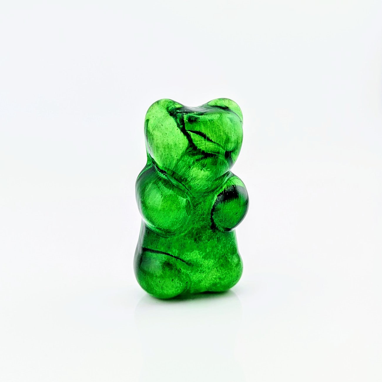 Eriko Kobayashi
Gummy Bear (Green), 2024
Glass Sculpture
Approx. 28 x 49 x 16 mm

From Eriko Kobayashi's Hyperrealistic Glass Food Series