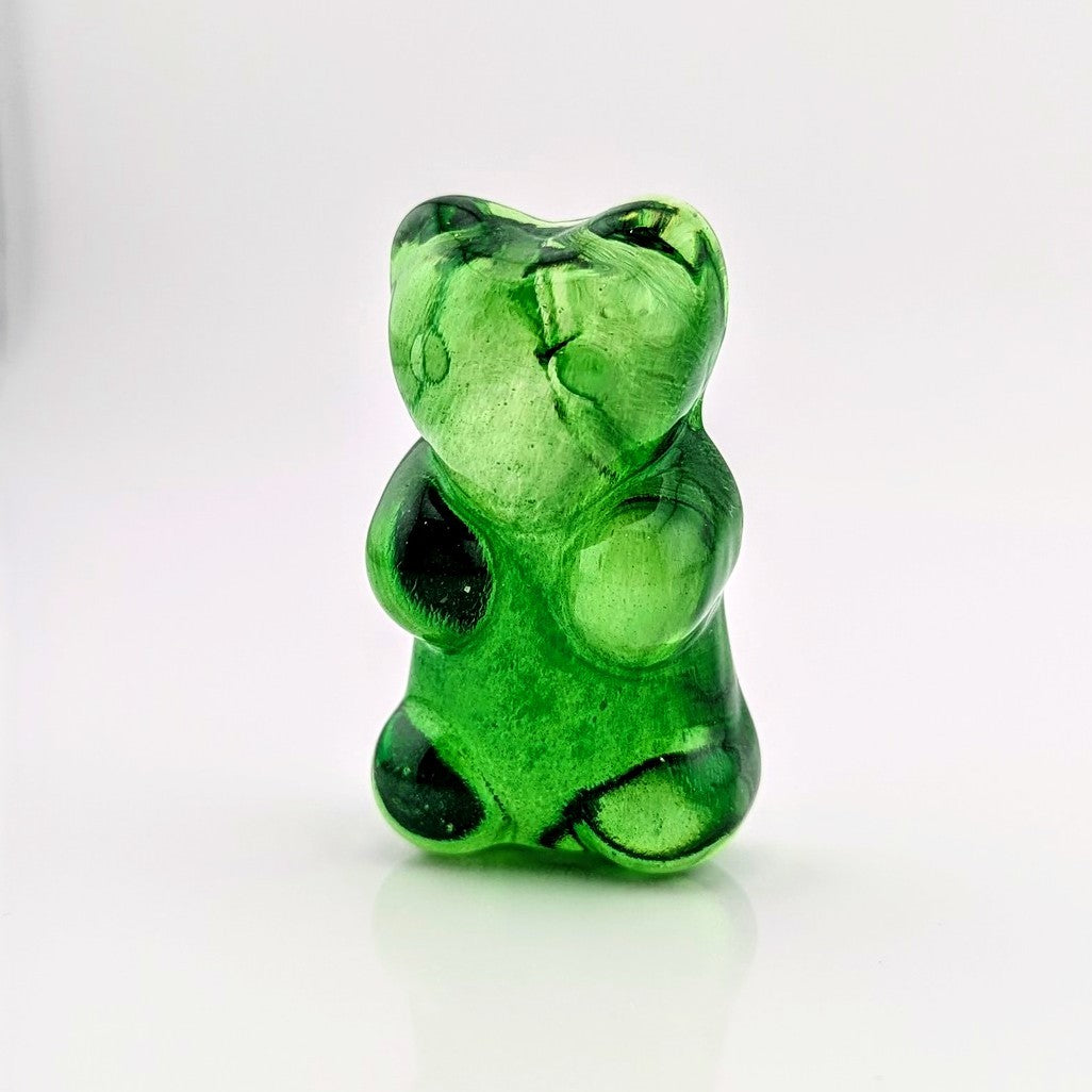 Eriko Kobayashi
Gummy Bear (Green), 2024
Glass Sculpture
Approx. 28 x 49 x 16 mm

From Eriko Kobayashi's Hyperrealistic Glass Food Series