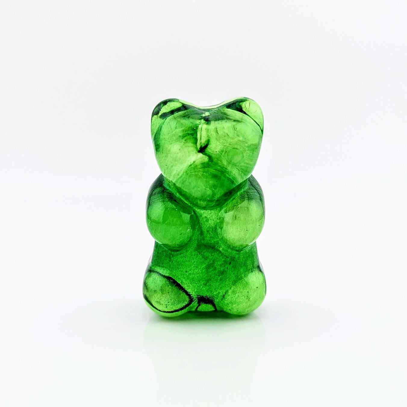 Eriko Kobayashi
Gummy Bear (Green), 2024
Glass Sculpture
Approx. 28 x 49 x 16 mm

From Eriko Kobayashi's Hyperrealistic Glass Food Series