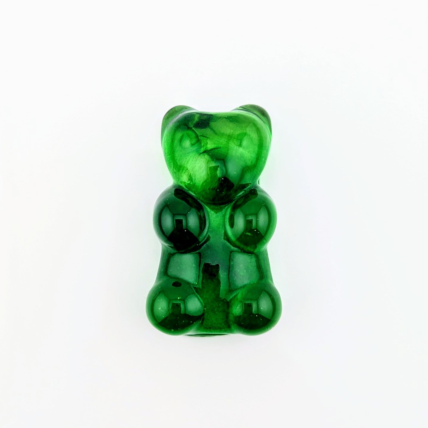 Eriko Kobayashi
Gummy Bear (Green), 2024
Glass Sculpture
Approx. 28 x 49 x 16 mm

From Eriko Kobayashi's Hyperrealistic Glass Food Series