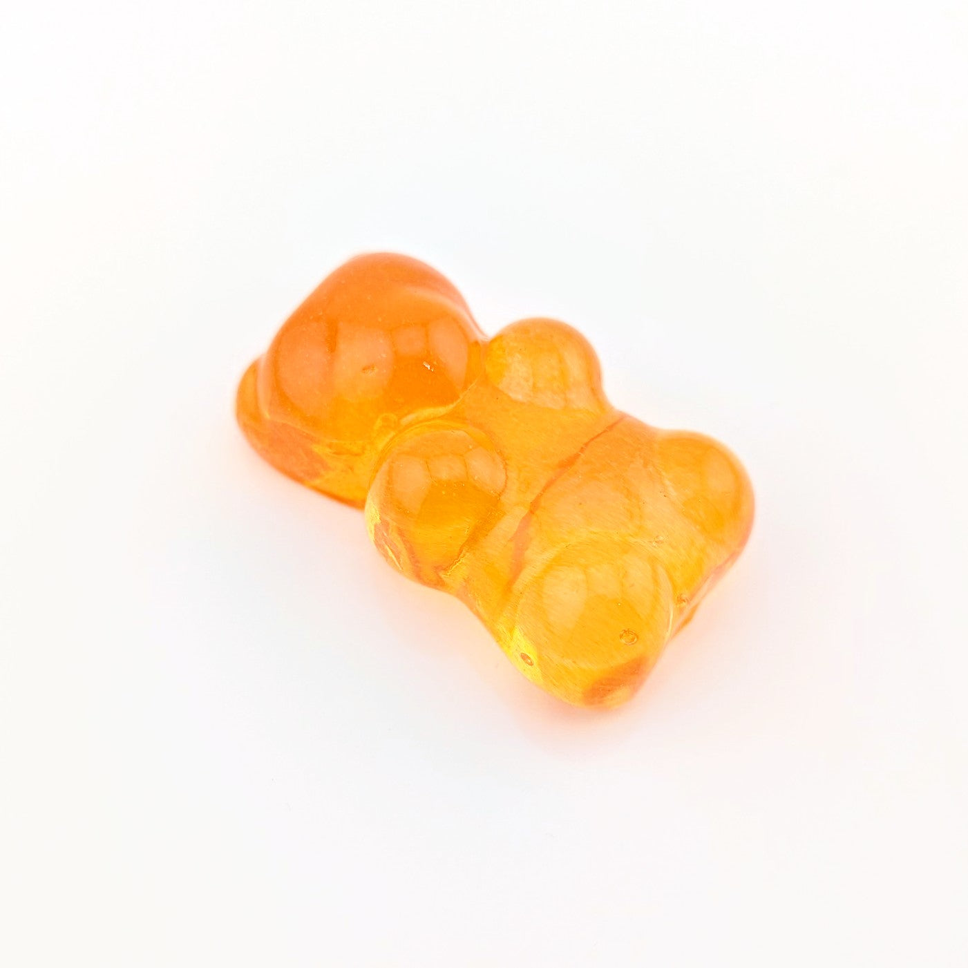 Eriko Kobayashi
Gummy Bear (Orange), 2024
Glass Sculpture
Approx. 27 x 49 x 17 mm

From Eriko Kobayashi's Hyperrealistic Glass Food Series