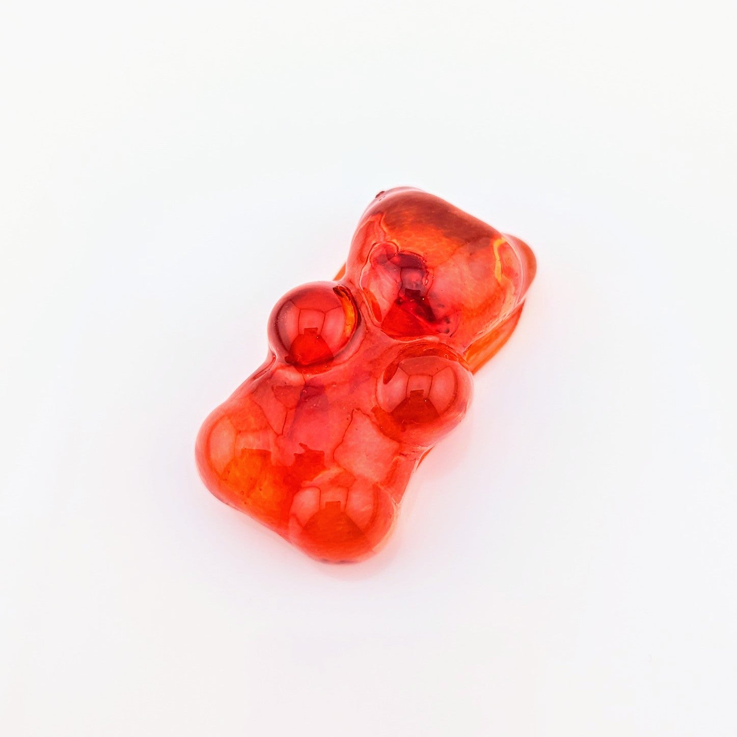 Eriko Kobayashi
Gummy Bear (Red), 2024
Glass Sculpture
Approx. 27 x 50 x 18 mm

From Eriko Kobayashi's Hyperrealistic Glass Food Series