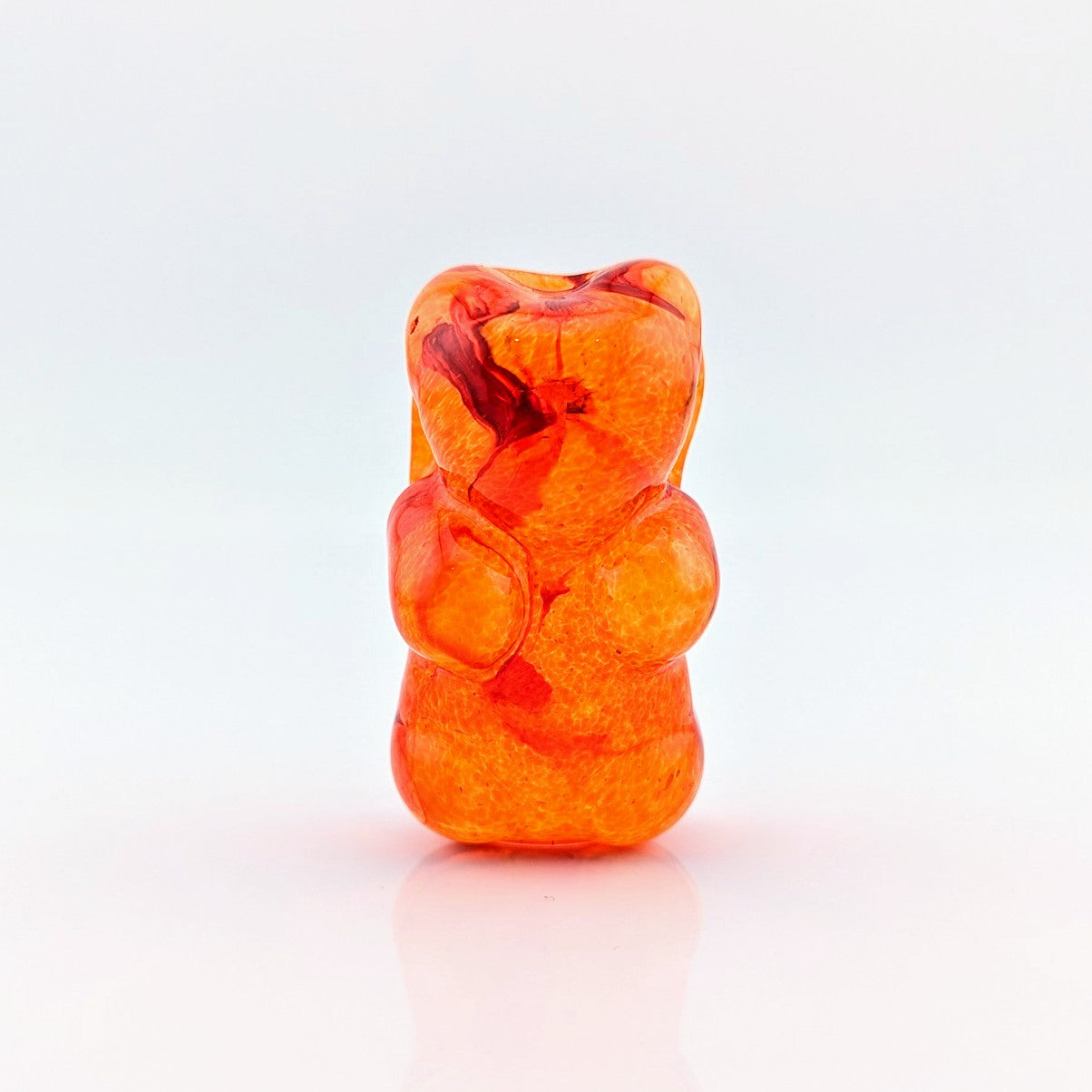 Eriko Kobayashi
Gummy Bear (Red), 2024
Glass Sculpture
Approx. 27 x 50 x 18 mm

From Eriko Kobayashi's Hyperrealistic Glass Food Series