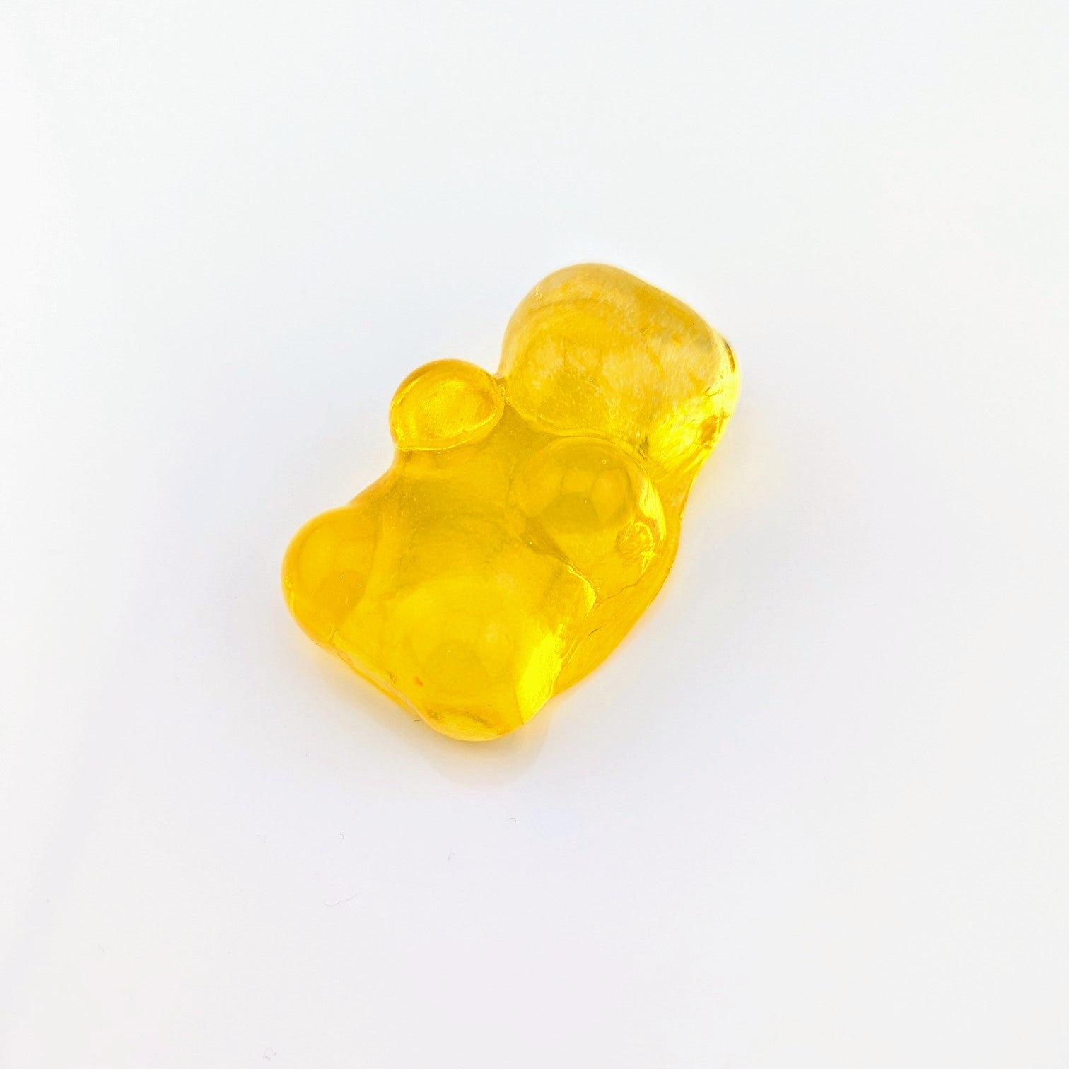 Eriko Kobayashi
Gummy Bear (Yellow), 2024
Glass Sculpture
Approx. 27 x 47 x 18 mm

From Eriko Kobayashi's Hyperrealistic Glass Food Series