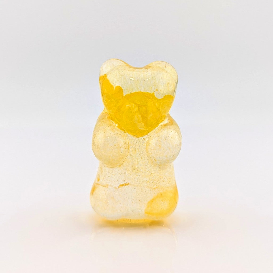 Eriko Kobayashi
Gummy Bear (Yellow), 2024
Glass Sculpture
Approx. 27 x 48 x 18 mm

From Eriko Kobayashi's Hyperrealistic Glass Food Series