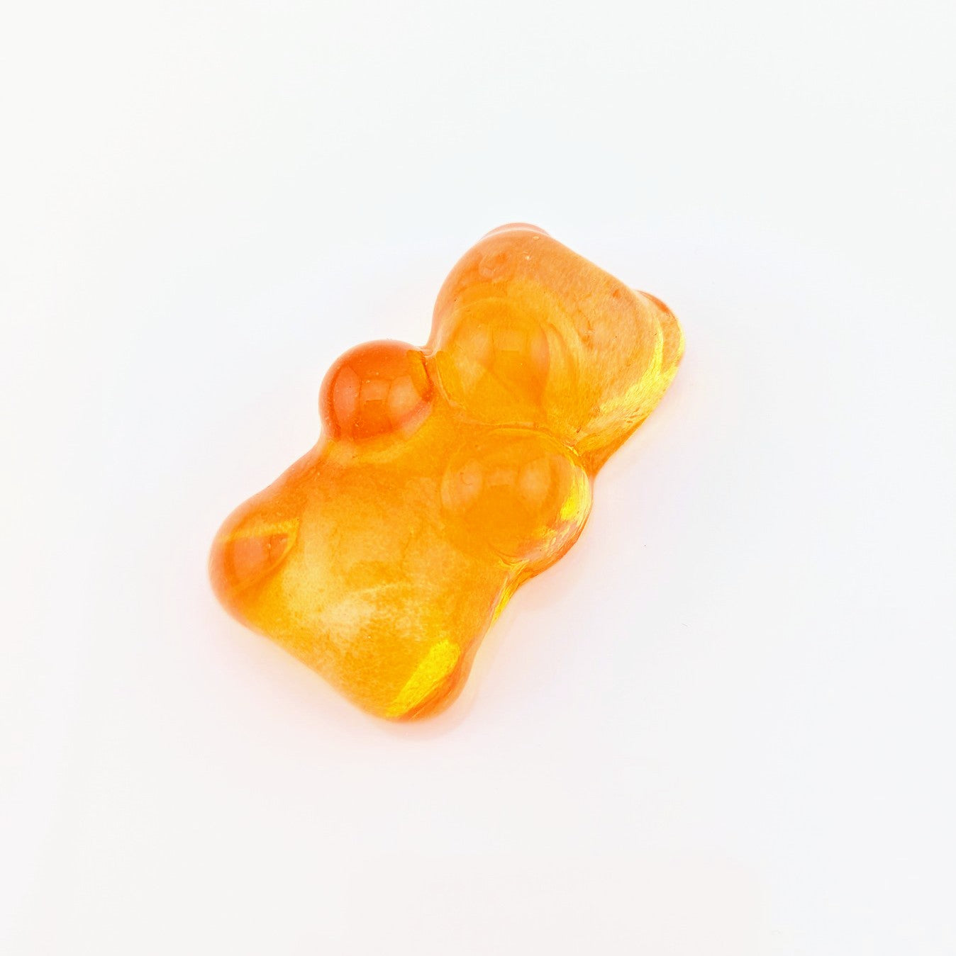 Eriko Kobayashi
Gummy Bear (Orange), 2024
Glass Sculpture
Approx. 27 x 48 x 18 mm

From Eriko Kobayashi's Hyperrealistic Glass Food Series