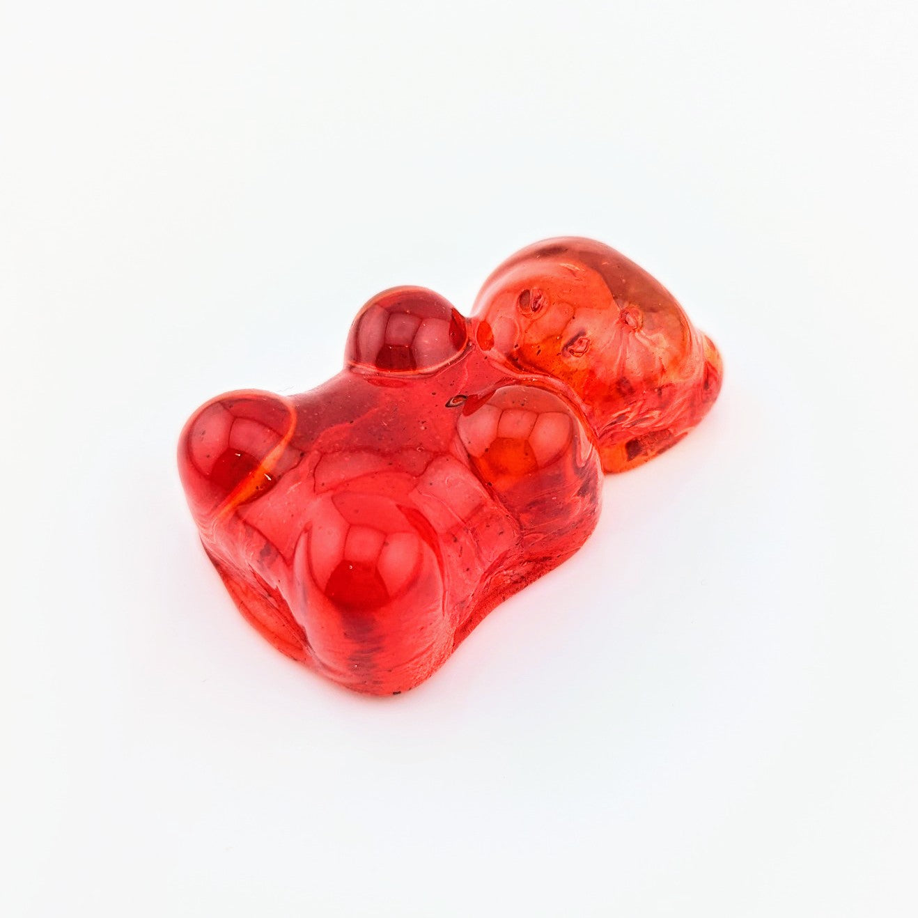 Eriko Kobayashi
Gummy Bear (Red), 2024
Glass Sculpture
Approx. 29 x 48 x 18 mm

From Eriko Kobayashi's Hyperrealistic Glass Food Series