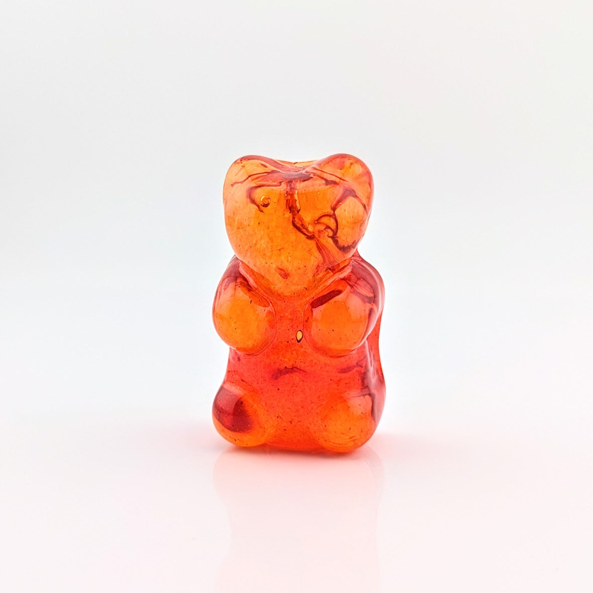 Eriko Kobayashi
Gummy Bear (Red), 2024
Glass Sculpture
Approx. 29 x 48 x 18 mm

From Eriko Kobayashi's Hyperrealistic Glass Food Series