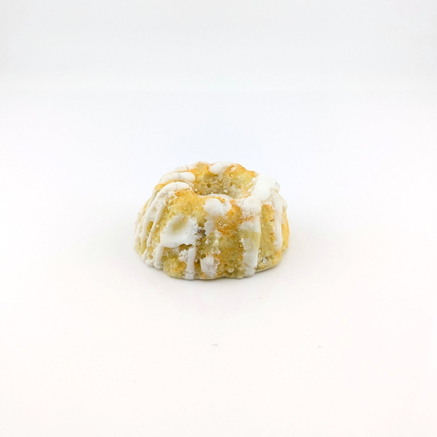 Eriko Kobayashi "Mini Bundt Cake" Sculpture