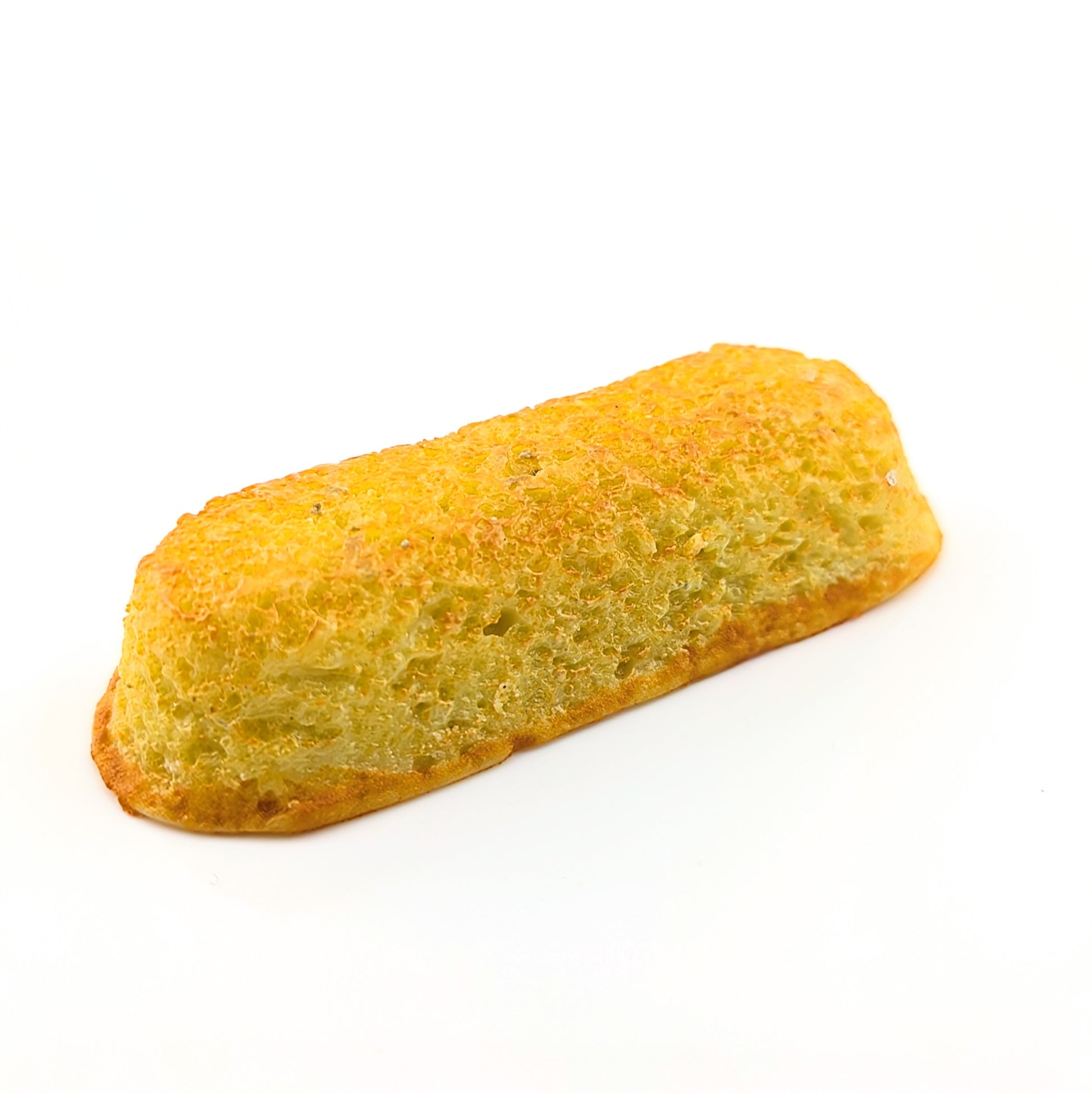 Eriko Kobayashi
Twinkie, 2024
Glass Sculpture
Approx. 94 x 34 x 20 mm

From Eriko Kobayashi's Hyper-Realistic Glass Food Series