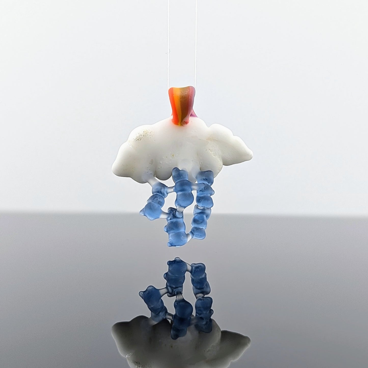 Eriko Kobayashi x Ethan Windy
Untitled (Cloud Raining Gummy Bears), 2024
Glass Sculpture
Approx. 44 x 48 x 12 mm