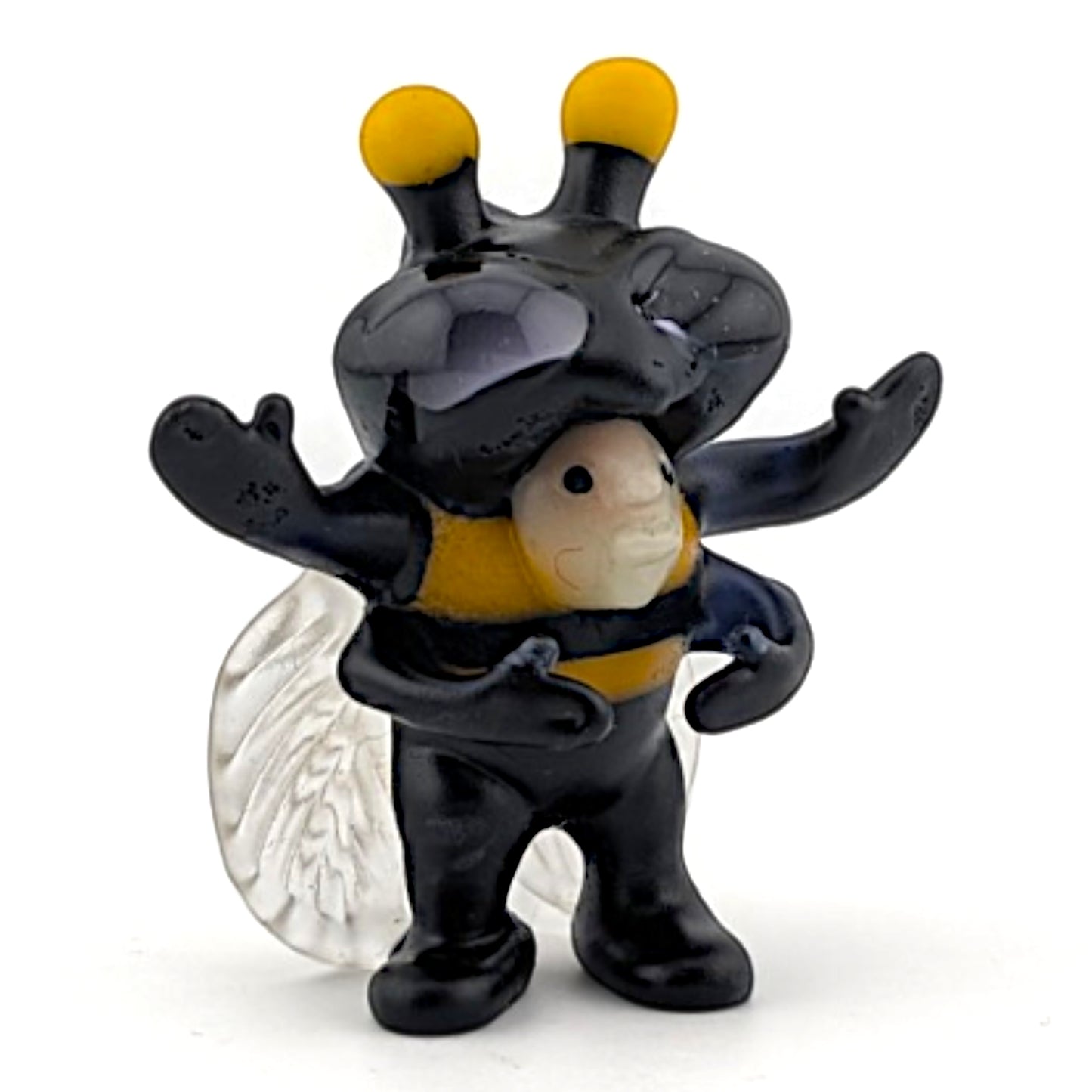 Ethan Windy Buzz, 2026 Borosilicate glass sculpture 49 x 28 x 53 mm Hand signed + dated by the artist