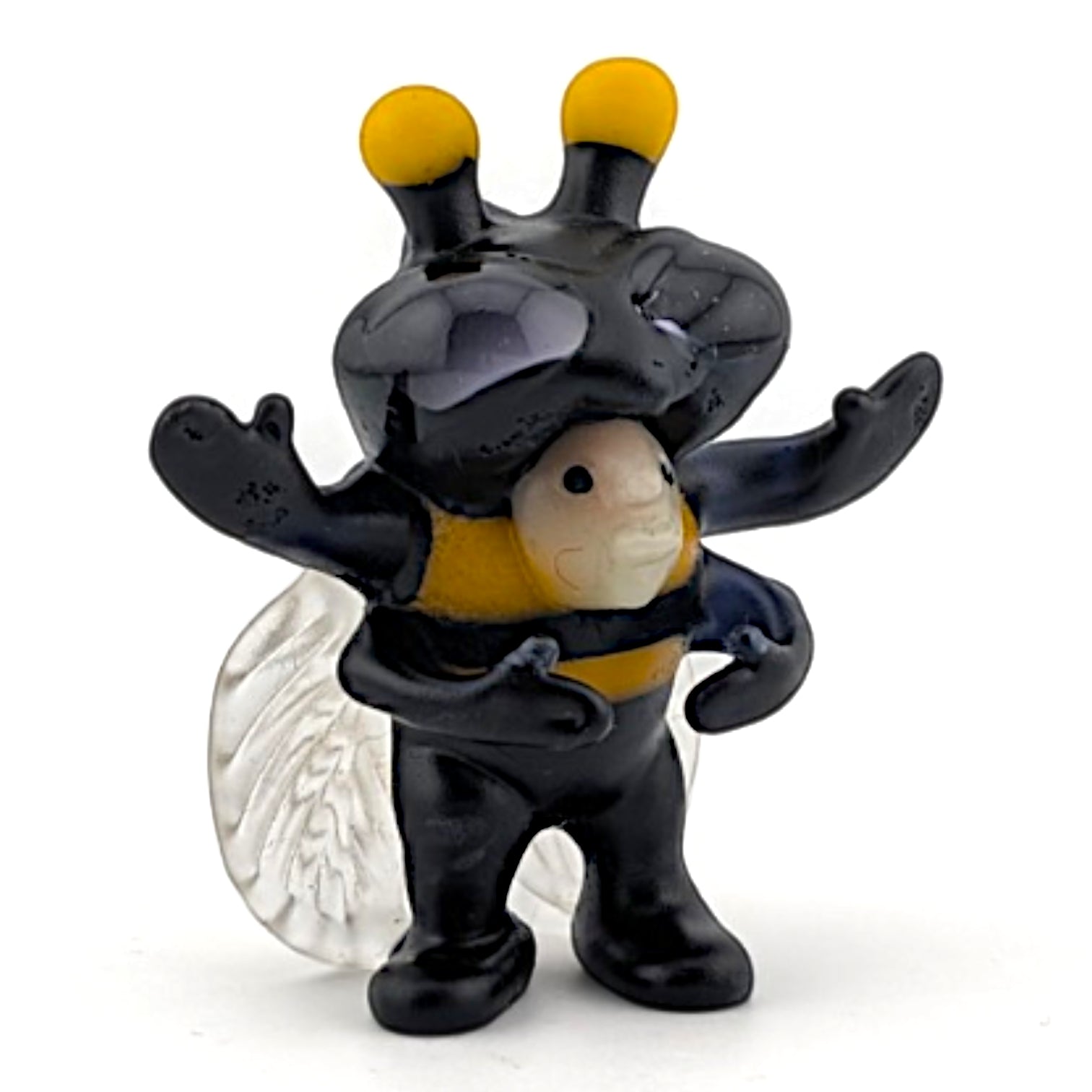 Ethan Windy Buzz, 2026 Borosilicate glass sculpture 49 x 28 x 53 mm Hand signed + dated by the artist