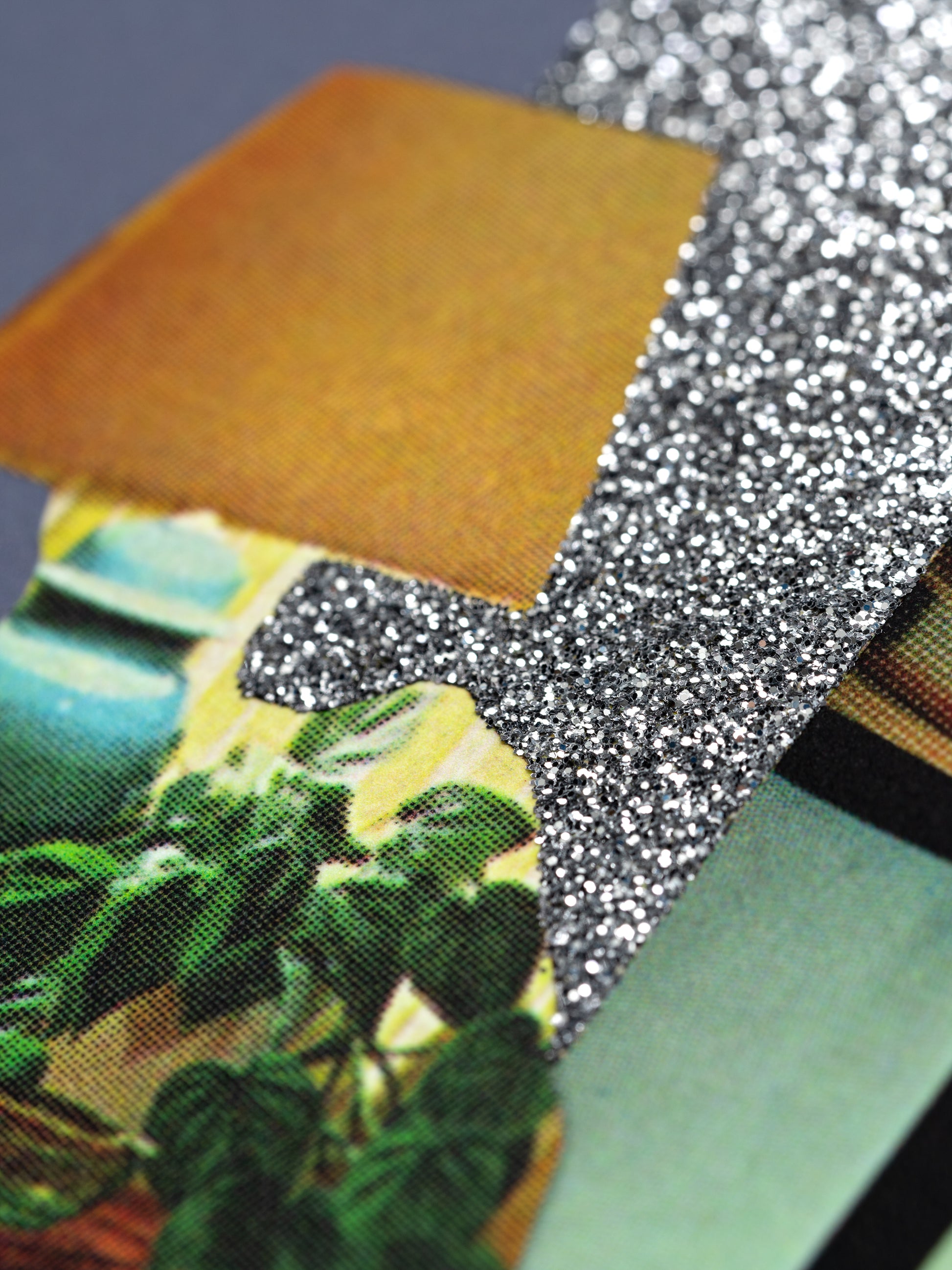 Mickalene Thomas
Interior: Red Couch and Landscape, 2024
UV pigment print on 410gsm Somerset Tub Sized Radiant White paper with 2 silkscreen metallic shimmer and glitter layers, 2 satin and gloss detail layers and a matte varnish silkscreen seal
Edition of 379

Hand signed by the artist (lower right corner) + numbered (lower left corner). Accompanied by Certificate of Authenticity.