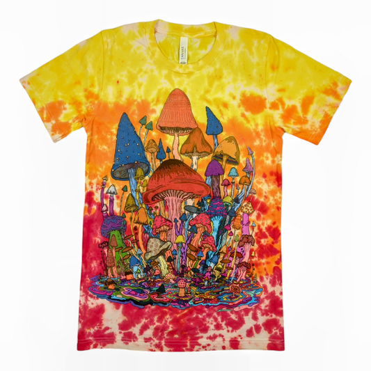 Vincent Gordon Melty Mushrooms Tie-Dye T Shirt
Sublimated image
100% Polyester
Unisex
Crew neck