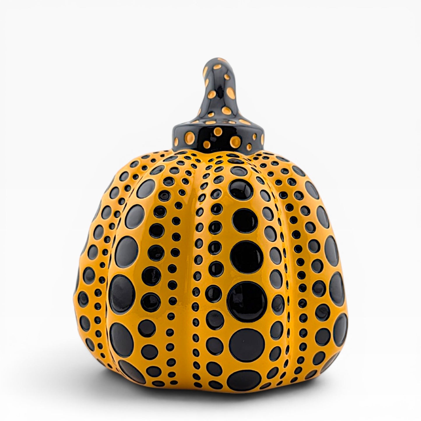 Yayoi Kusama
Pumpkin (Yellow), 2015
Painted cast resin
4 x 3.15 x 3.25 in

Accompanied by original box 