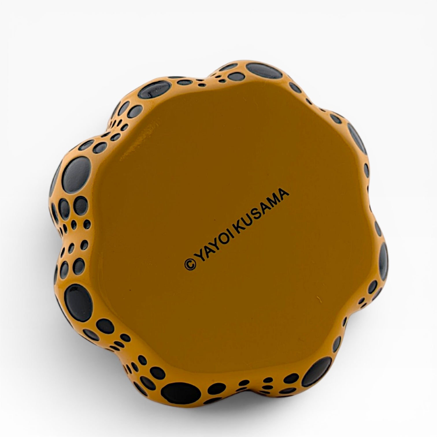 Yayoi Kusama
Pumpkin (Yellow), 2015
Painted cast resin
4 x 3.15 x 3.25 in

Accompanied by original box 