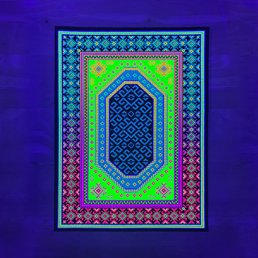 "Vibe 23 Bitrug" Moodmat Decadent Art Gallery